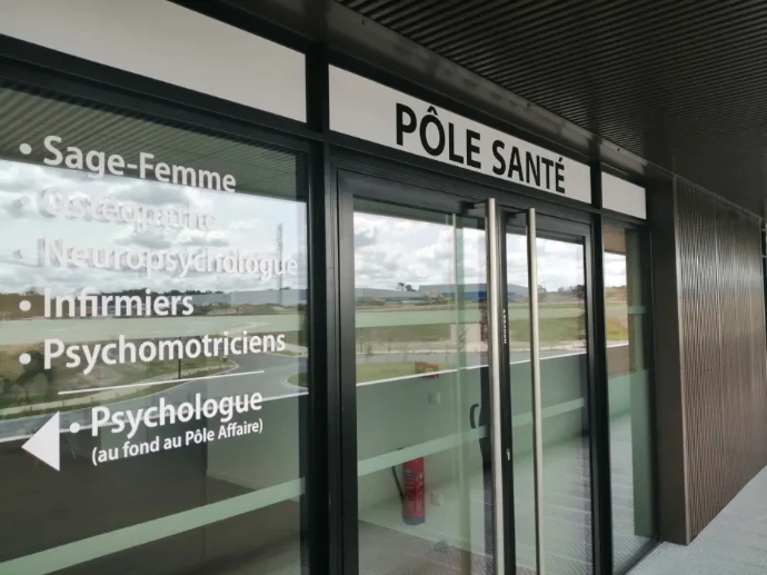 Entrée du pôle médical